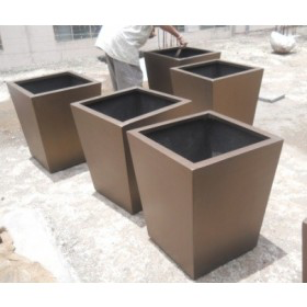 Vert. Bronze Fiber Planter