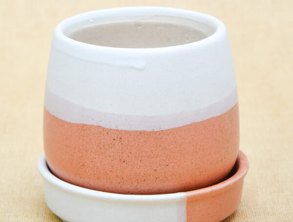 2.8 inch CP009 Jar Shape Round Ceramic Pot With Plate (White, Light Peach)