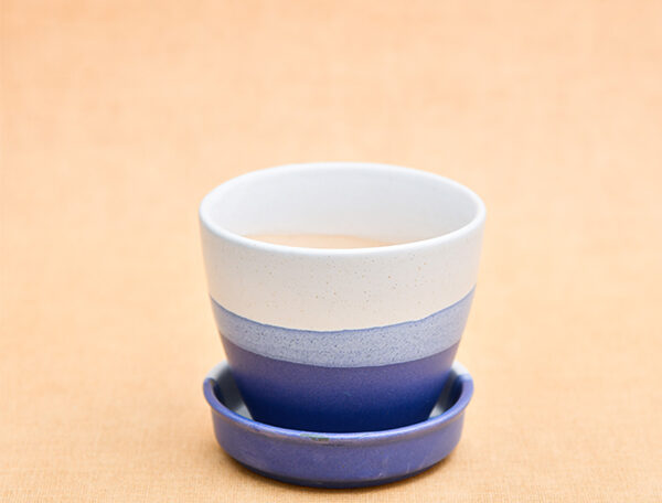 3.7 inch CP036 Round Ceramic Egg Pot with Plate (White, Blue)
