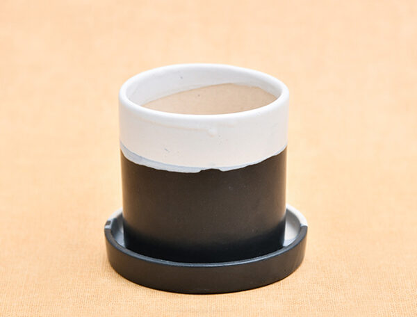 3.1 inch CP045 Cylindrical Ceramic Pot with Plate (White, Black)
