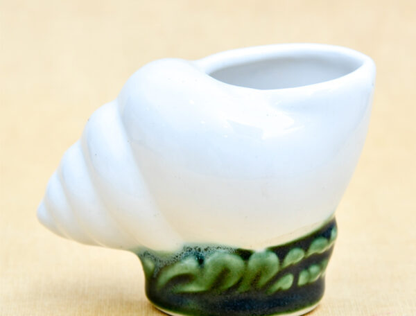 2.4 inch Fancy Shell Ceramic Pot (White)