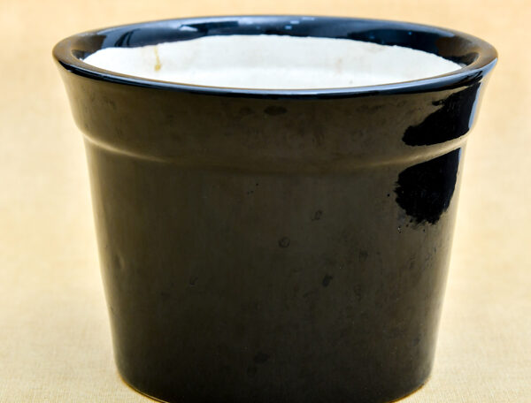 7.1 inch Round Ceramic Pot with Rim (Black)